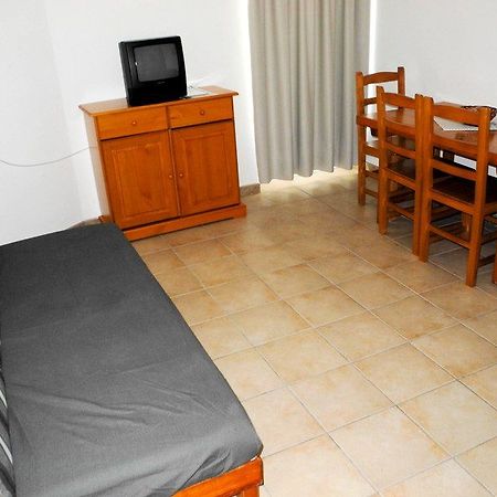 Hotel Timon 1 & 2 Es Pujols Esterno foto